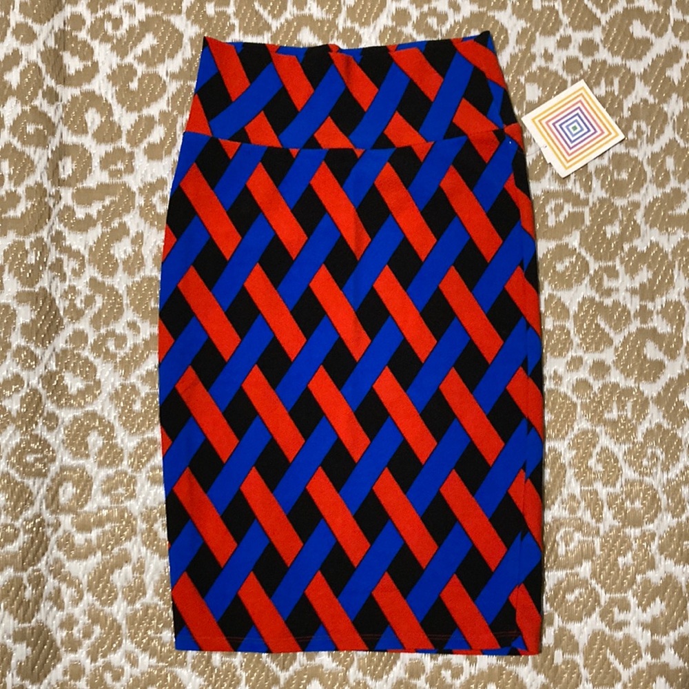 Stretchy, fitted skirt
